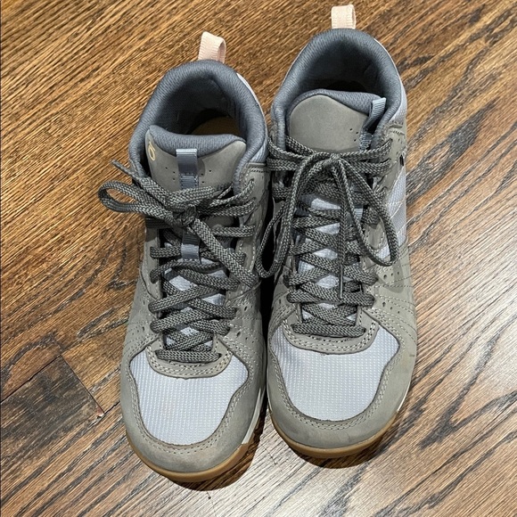 Oboz Footwear Bozeman Mid Gray High-Top Women's Size 7 EUC - Picture 3 of 10